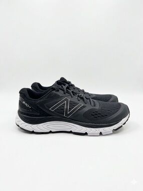 New Balance 840v4 Black Women's Running Shoe Sz 9.5